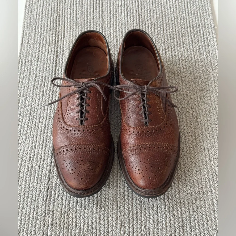 Allen Edmonds Kiowa Dark Brown Perforated Leather Oxford Dress Shoes Size 8.5